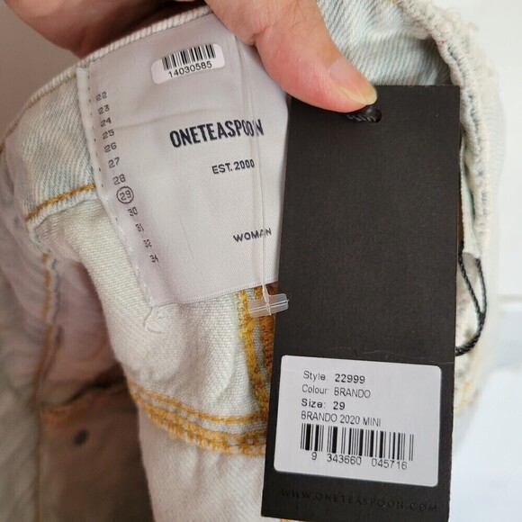 NEW One Teaspoon Brando 2020 Mini Distressed Light Wash Denim Button Fly Skirt - Picture 12 of 15